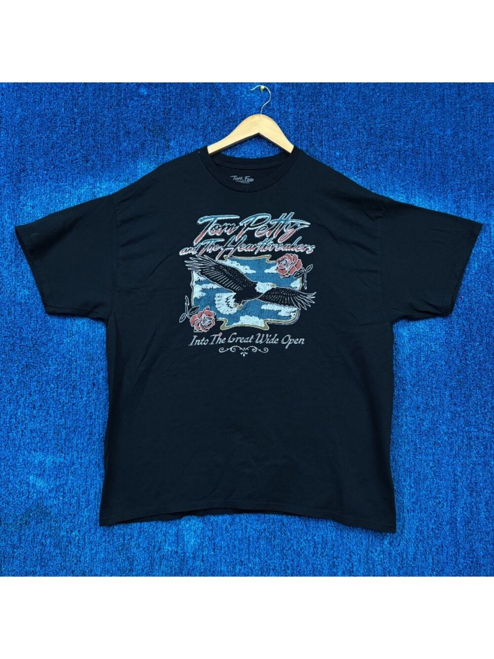 Tom Petty and The Heartbreakers Into Great Wide Open Tee L